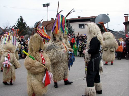 Le kateri je vodja?